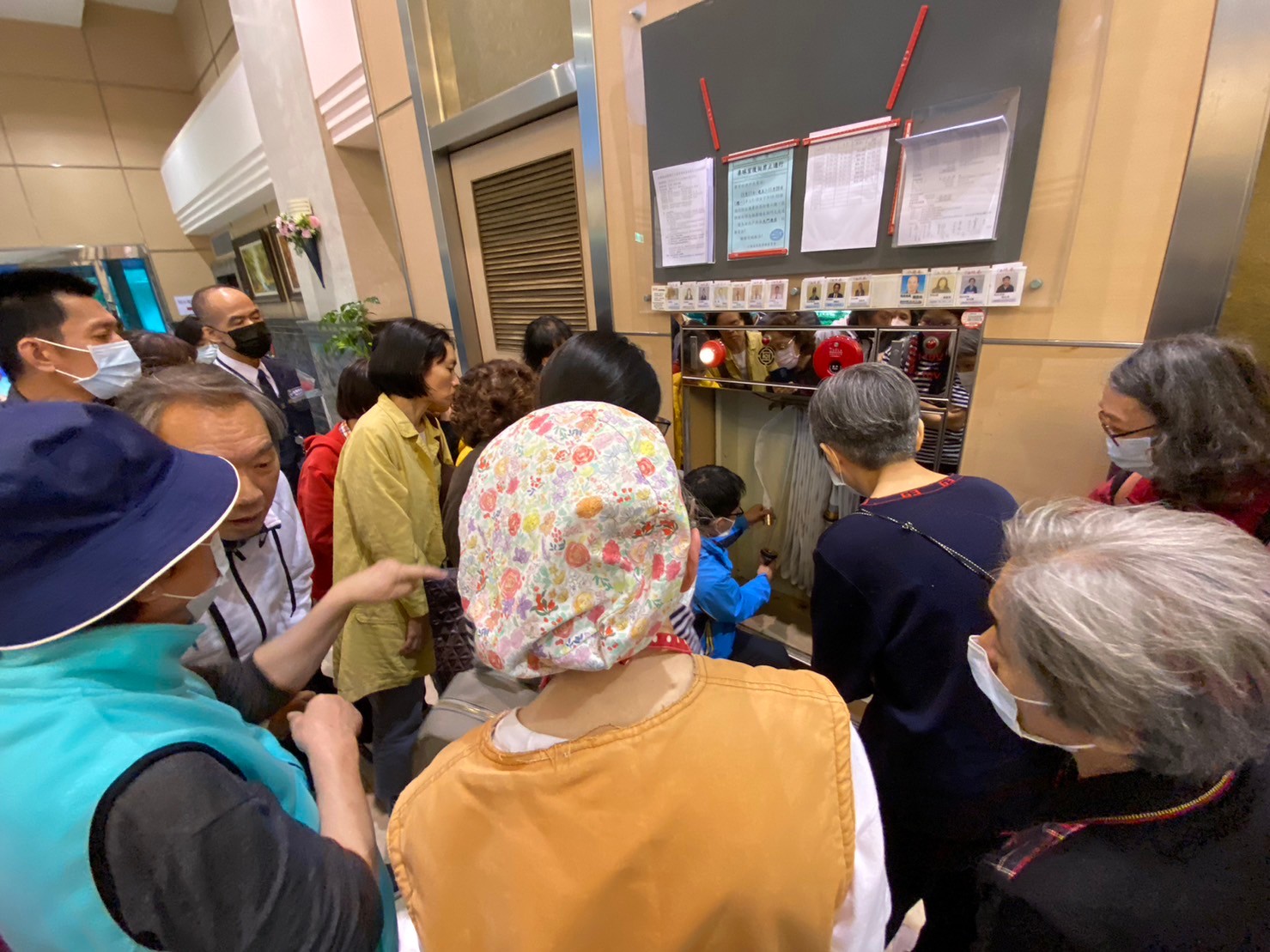 ��ںt�m����